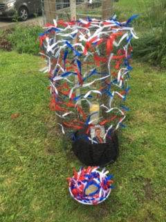 Ribbons in memory of Jo Cox